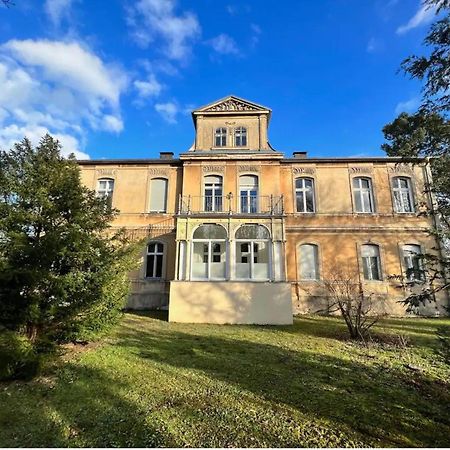 Ferienwohnung Villa Nieske - Jugendstil Denkmal, Free Wlan & Parken, Self Check-In, Smart-Tv Herzberg  Екстериор снимка